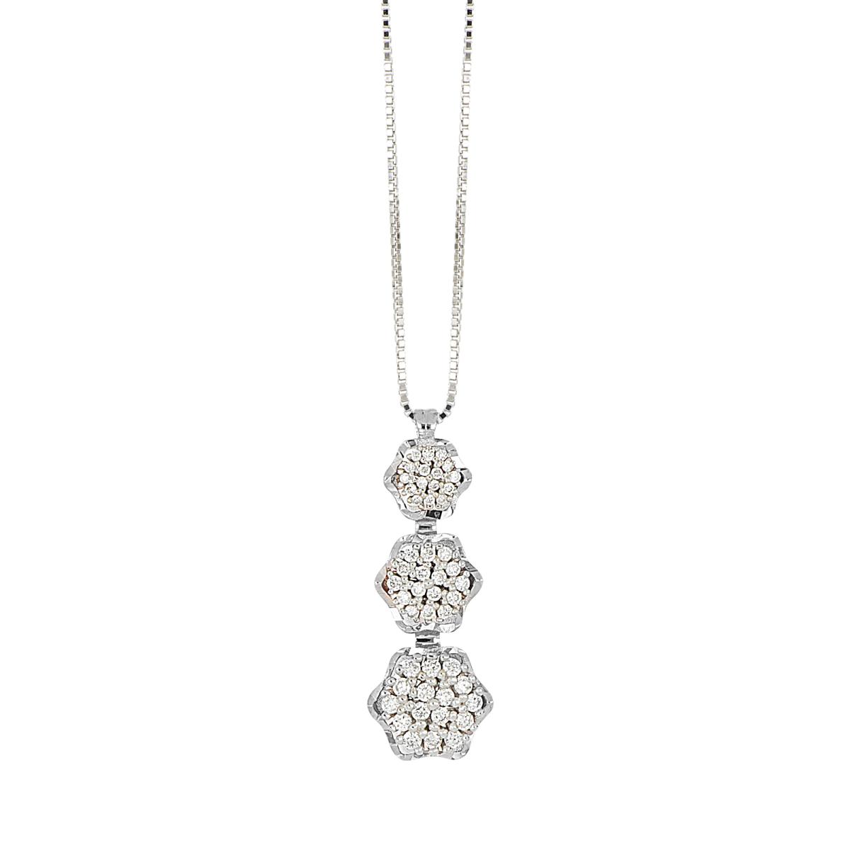 Collana-con-pendente-a-motivo-floreale-in-oro-18-kt-con-diamanti-bianchi-naturali-CD703DB-LB